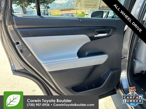 Used 2023 Toyota Highlander XLE AWD/4WD image 21
