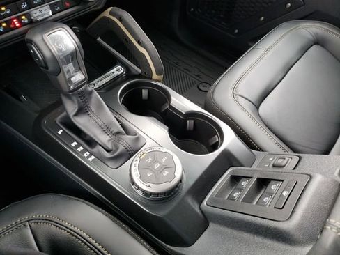 New 2025 Ford Bronco Badlands w/ Sasquatch Package image 25