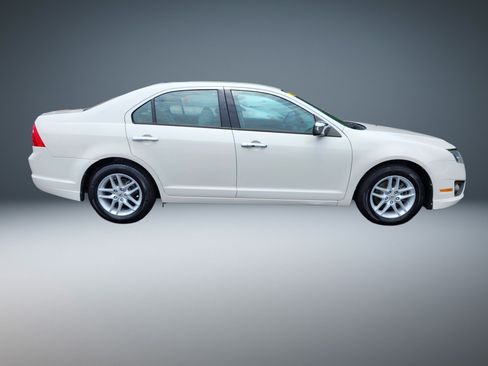 Used 2012 Ford Fusion S FWD image 2