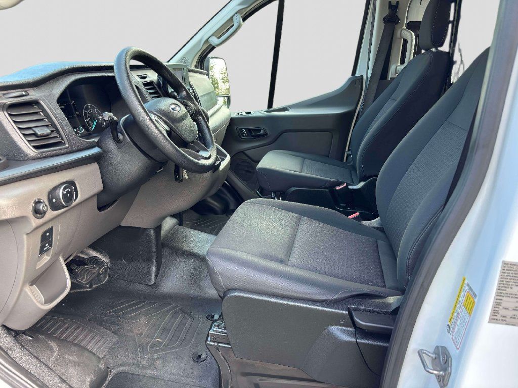 Used 2025 Ford Transit 250 Low Roof w/ Exterior Upgrade Package RWD image 9