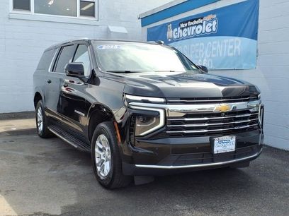 Certified 2025 Chevrolet Suburban LT