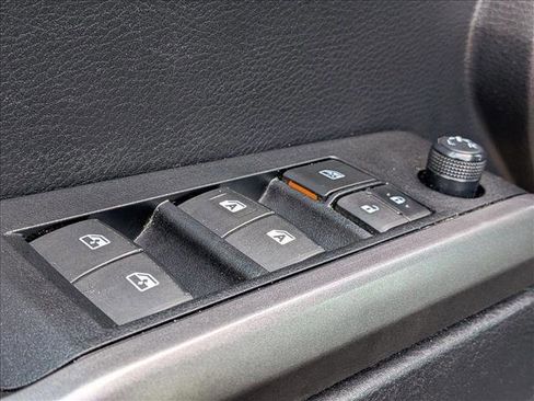 Used 2020 Toyota Tacoma TRD Sport w/ TRD Premium Sport Package image 4