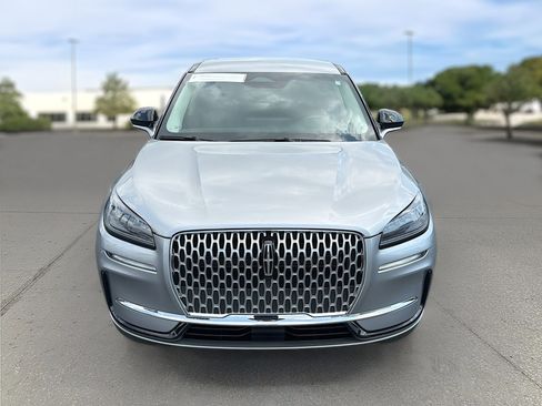 Certified 2023 Lincoln Corsair FWD image 2