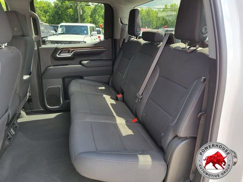 Used 2023 Chevrolet Silverado 1500 LT AWD/4WD image 15