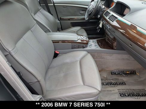 Used 2006 BMW 750i image 26