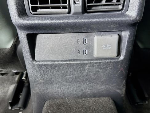 Used 2025 Toyota 4Runner Trailhunter image 28