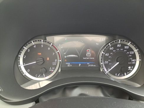 Used 2023 Toyota Highlander XLE FWD image 31