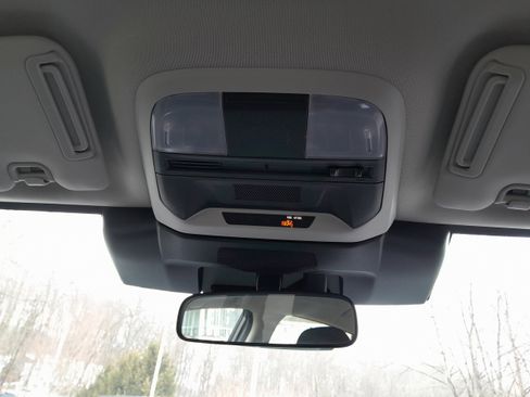 Certified 2025 Subaru Impreza 2.0i image 36