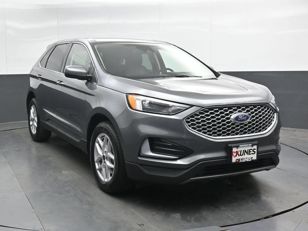 Used 2024 Ford Edge SEL AWD/4WD image 4