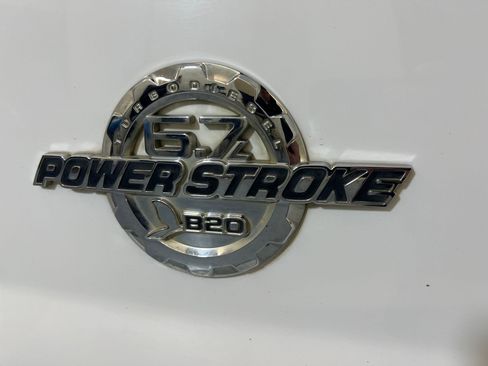 Used 2016 Ford F250 Lariat w/ Chrome Package image 34