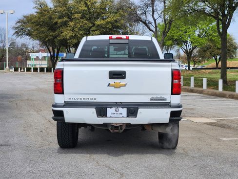 Used 2016 Chevrolet Silverado 2500 High Country w/ Duramax Plus Package image 31