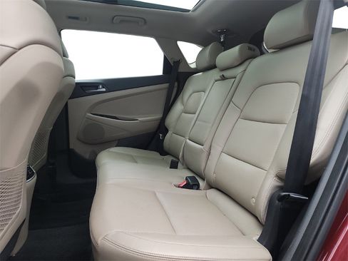 Used 2016 Hyundai Tucson Limited w/ Option Group 03 image 23