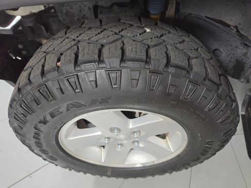 Used 2009 Jeep Wrangler Rubicon w/ PWR Convenience Group image 9