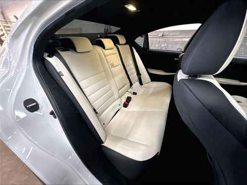 Used 2023 Lexus IS 350 F Sport RWD image 29
