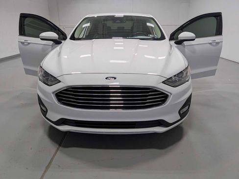 Used 2020 Ford Fusion SE w/ Equipment Group 151A image 15