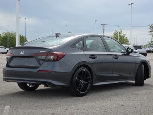 Used 2025 Honda Civic Sport image 16