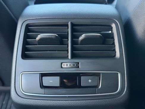 Used 2023 Audi A4 2.0T allroad Premium Plus w/ Premium Plus Package AWD/4WD image 36