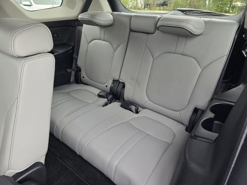 Used 2023 Honda Pilot Elite image 10