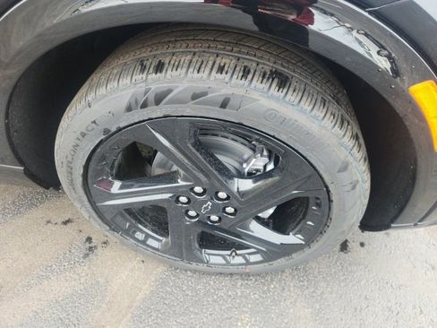 New 2025 Chevrolet Equinox EV RS image 3