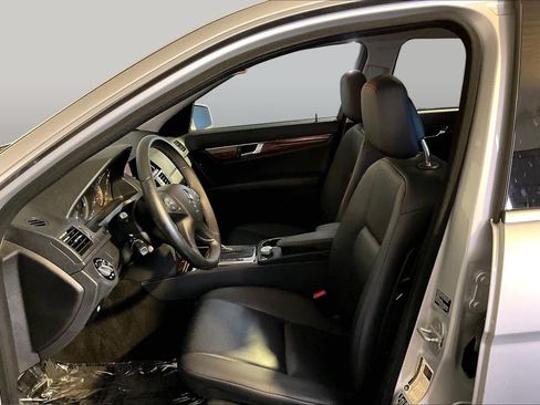 Used 2010 Mercedes-Benz C 300 4MATIC Sedan image 8