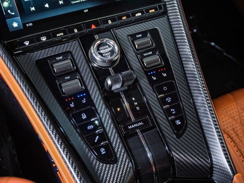 Used 2025 Aston Martin DB12 Coupe RWD image 30
