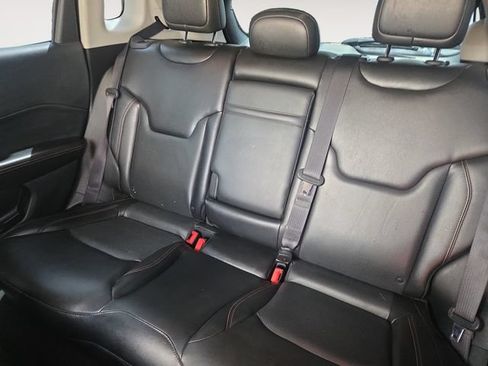 Used 2017 Jeep Compass Limited w/ Navigation Group AWD/4WD image 13