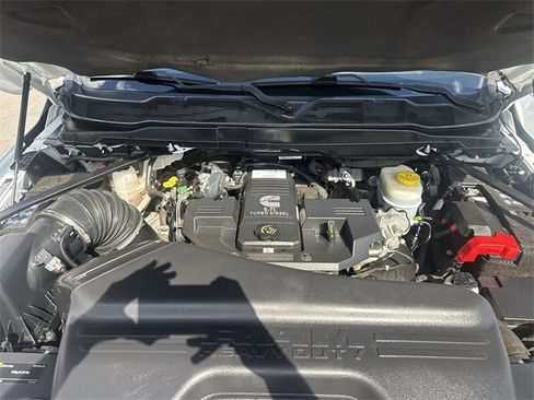 Used 2022 RAM 2500 Tradesman w/ Chrome Appearance Group image 24