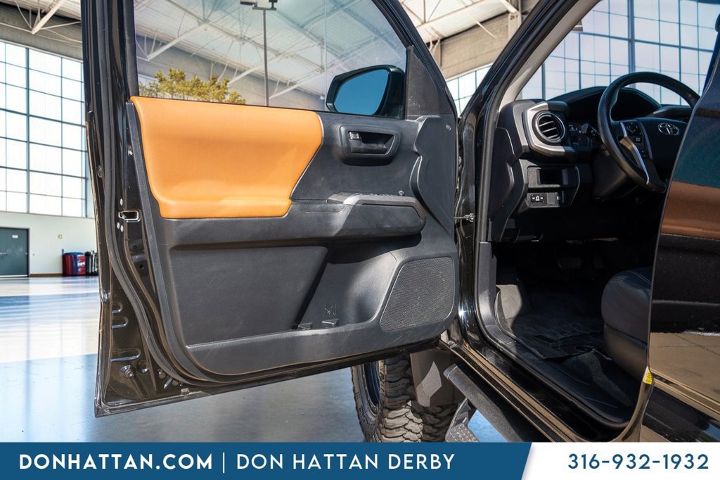 Used 2019 Toyota Tacoma SR5 RWD image 15