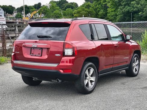 Used 2016 Jeep Compass High Altitude AWD/4WD image 7