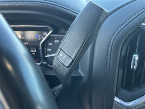 Used 2022 GMC Sierra 2500 Denali w/ Denali Black Diamond Edition image 16