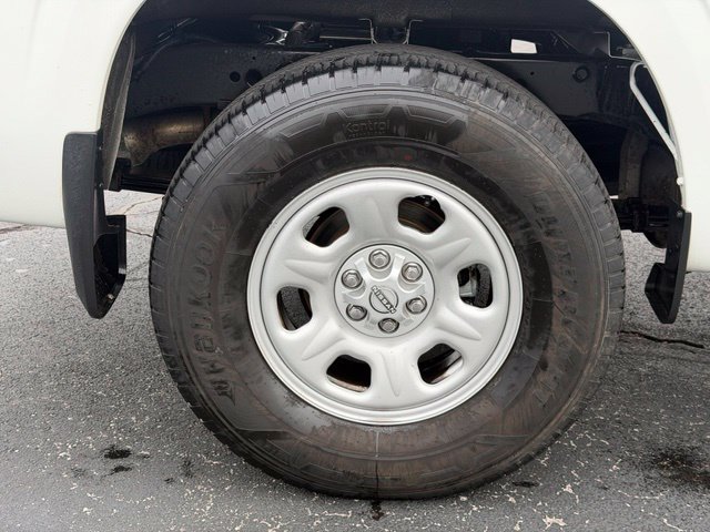 Used 2022 Nissan Frontier S AWD/4WD image 14