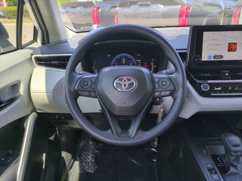 Certified 2026 Toyota Corolla Cross L FWD image 15