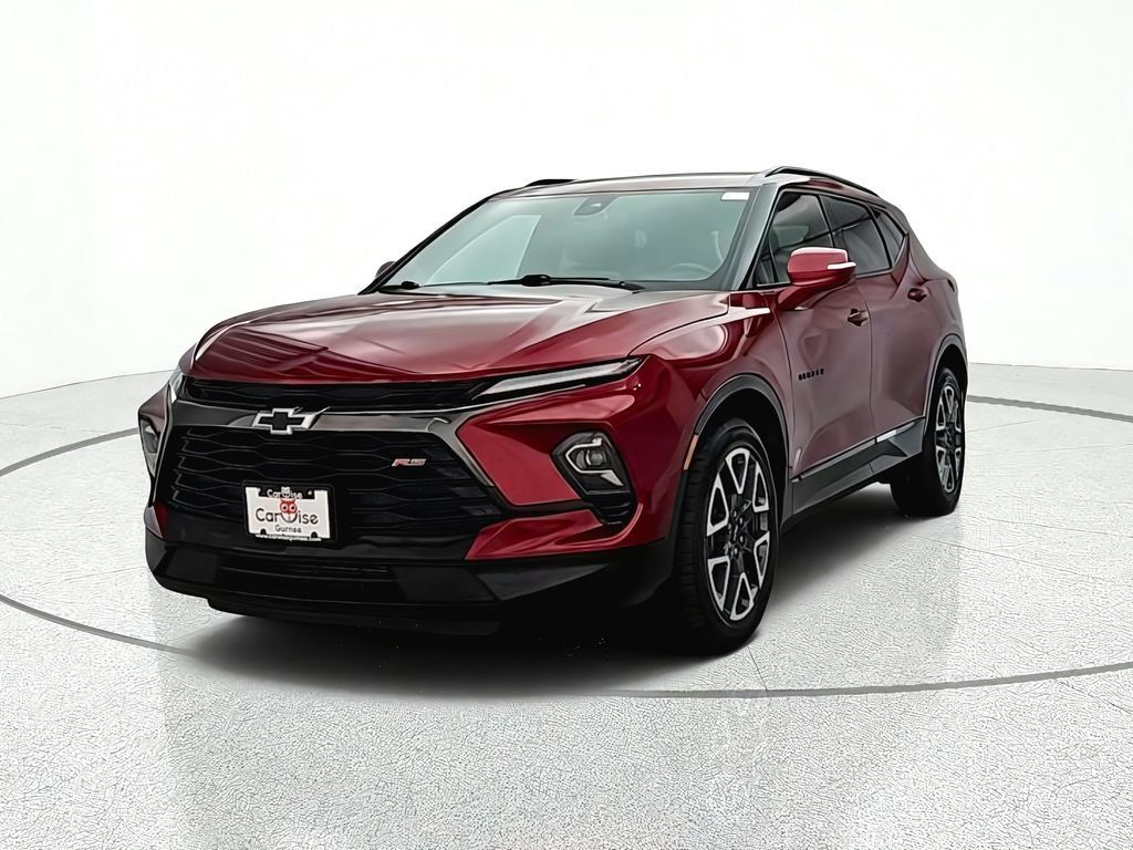 Used 2023 Chevrolet Blazer RS AWD/4WD image 2