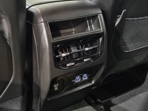 Used 2022 Jeep Grand Cherokee Altitude image 35