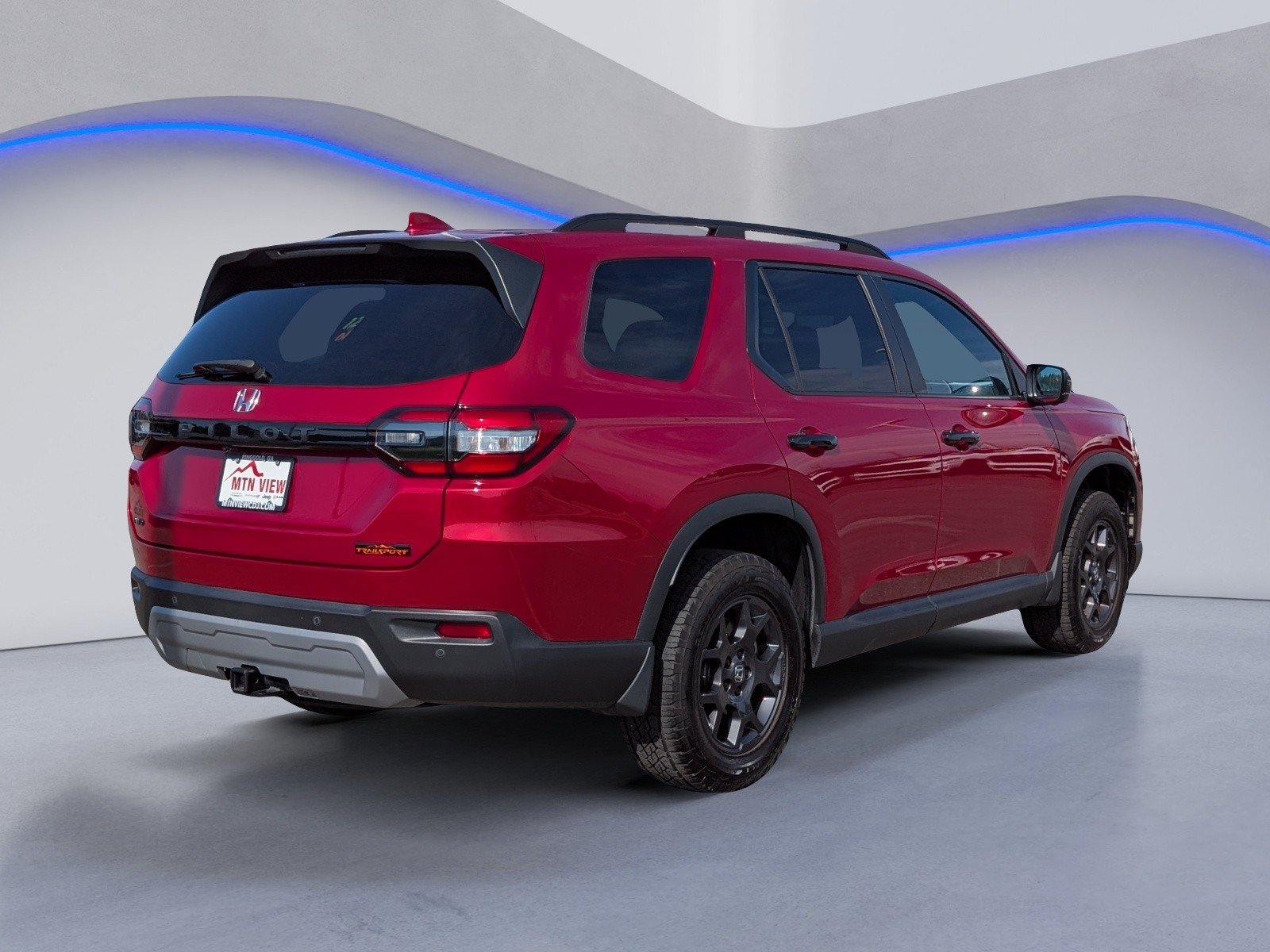Used 2025 Honda Pilot TrailSport image 9