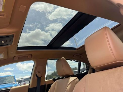 Used 2022 Lexus ES 350 Ultra Luxury FWD image 13