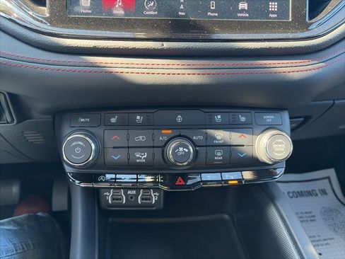 Used 2024 Dodge Durango GT image 22