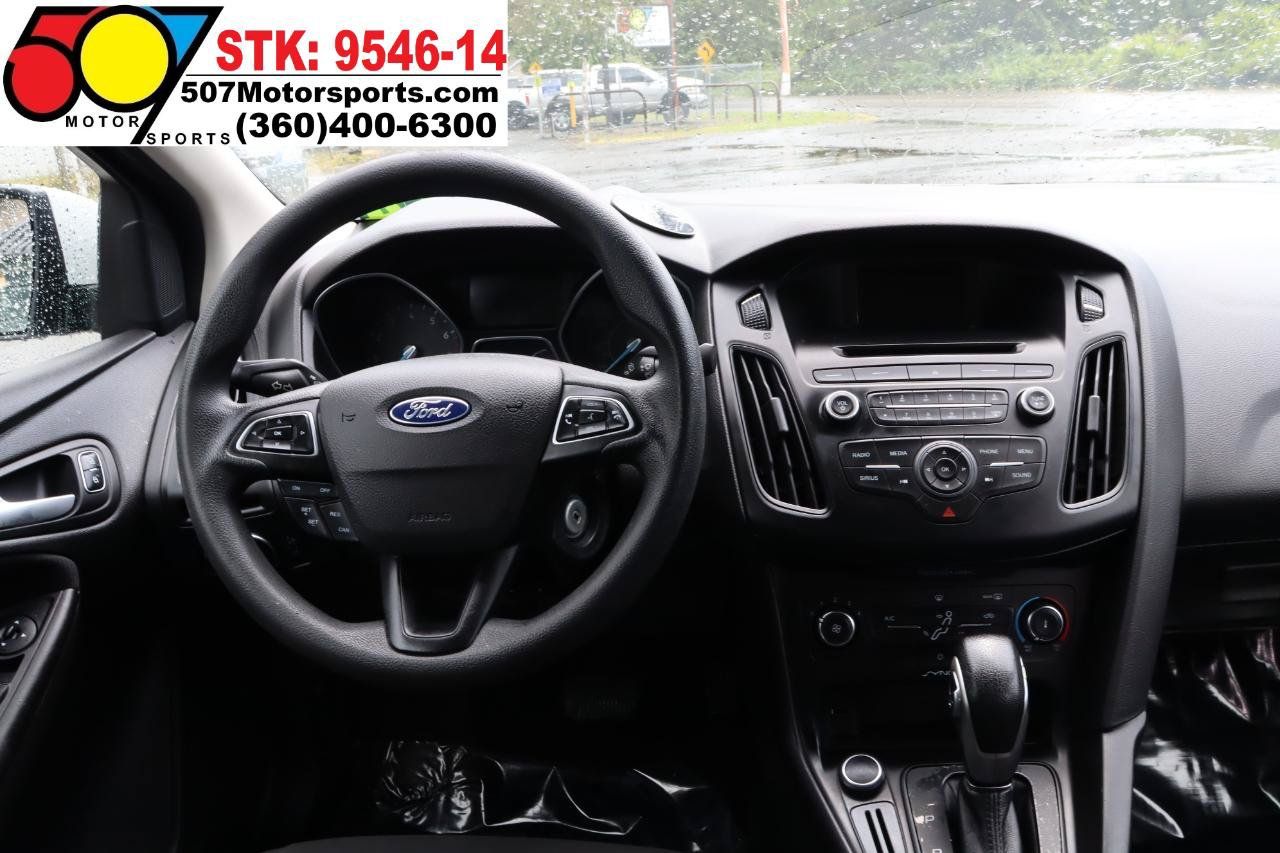 Used 2017 Ford Focus SE FWD image 13