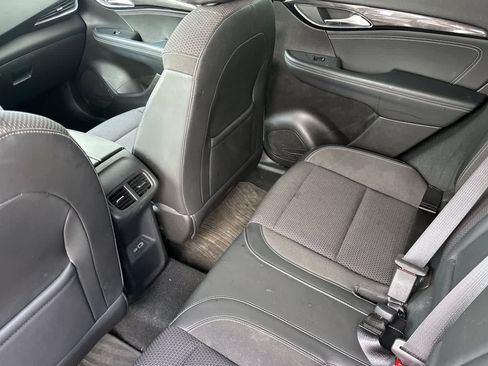Used 2022 Buick Envision Preferred FWD image 4