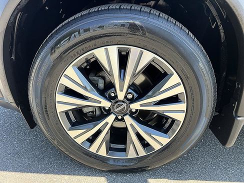 Certified 2023 Nissan Rogue SV w/ SV Premium B Package FWD image 9