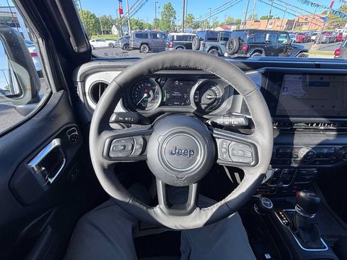 Used 2025 Jeep Wrangler Unlimited Sport S 4xe AWD/4WD image 19
