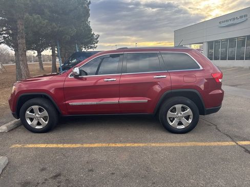 Used 2013 Jeep Grand Cherokee Limited w/ Trailer Tow Group image 10