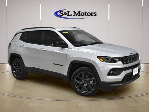 New 2026 Jeep Compass Latitude AWD/4WD image 8