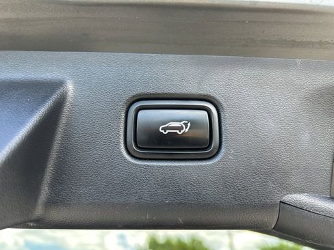 Used 2022 Hyundai Tucson Limited image 47