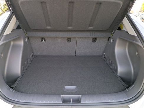 Certified 2025 Hyundai Kona SEL image 16