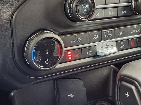 Used 2022 Ford Bronco Outer Banks image 5