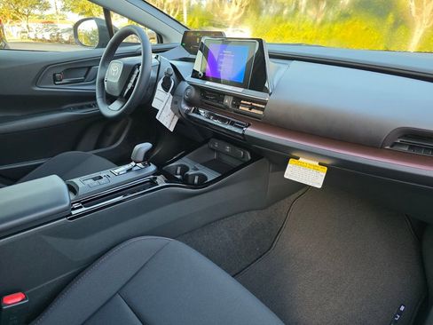 New 2026 Toyota Prius Plug-In Hybrid FWD image 13