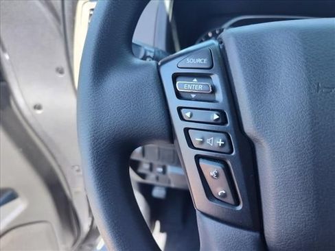 Used 2022 Nissan Frontier SV w/ Technology Package AWD/4WD image 17