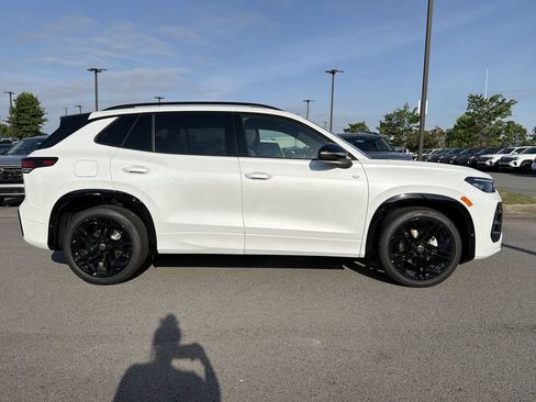 New 2026 Volkswagen Tiguan SE R-Line FWD image 6