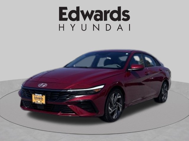 Used 2025 Hyundai Elantra SEL FWD image 1